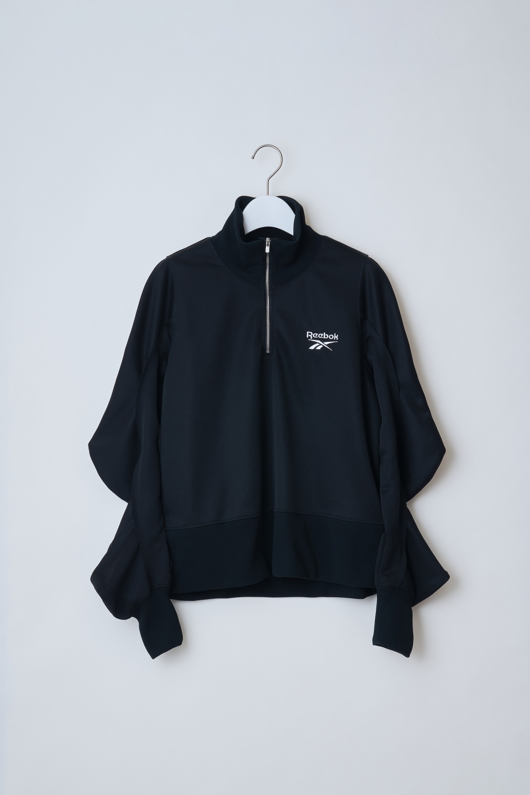 naokitomizuka Reebok half zip deformed sweatshirts・black - tity