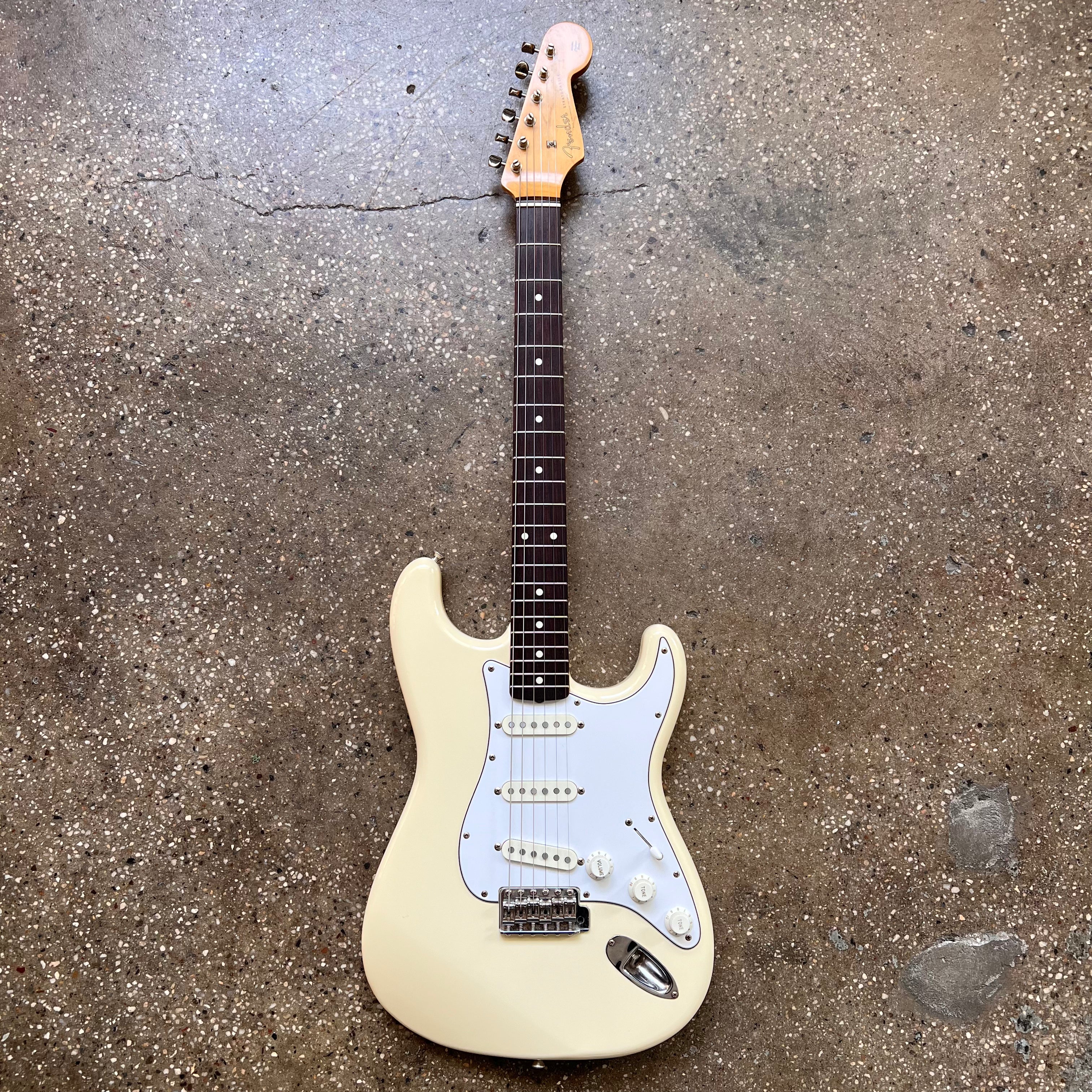 Fender Japan ST62-55 Stratocaster 1985 - Vintage White | Tone Wolf