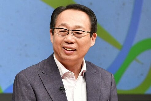 日本代表】元監督の岡田武史氏 W杯8強超えのポイント指摘「美学は