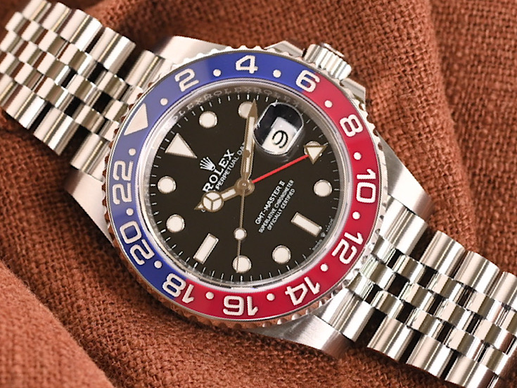 定番の赤青ベゼル Ref.126710BLRO | ロレックス専門店クォーク上野本店
