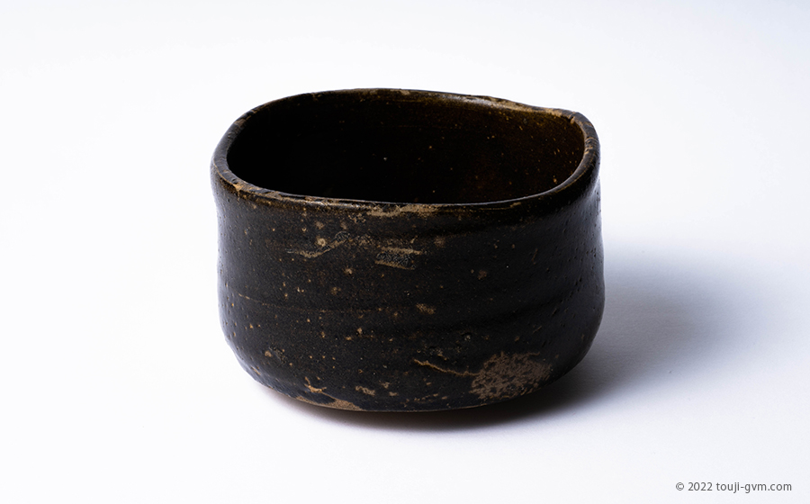 瀬戸黒茶碗 – Seto Black Tea bowl | 陶磁オンライン美術館ーTOUJI
