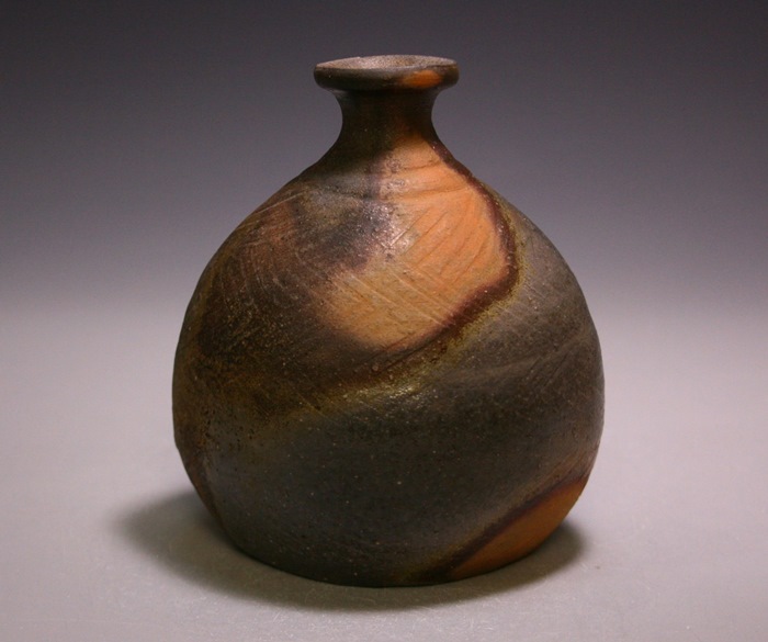 金重陶陽 備前徳利 重厚感のある銘品！7758 金重陶陽 備前徳利 重厚感