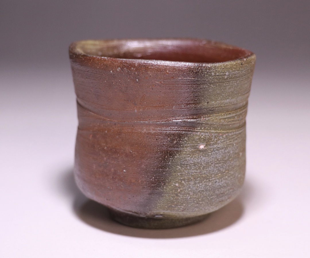 金重晃介 作 「備前緋襷酒呑」 ～備前焼専門卸小売店 川口陶楽苑～