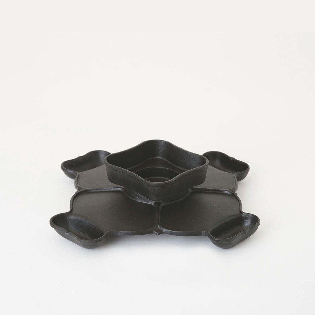 義経鍋/四人用 | 東伸販売株式会社｜ 東伸販売株式会社