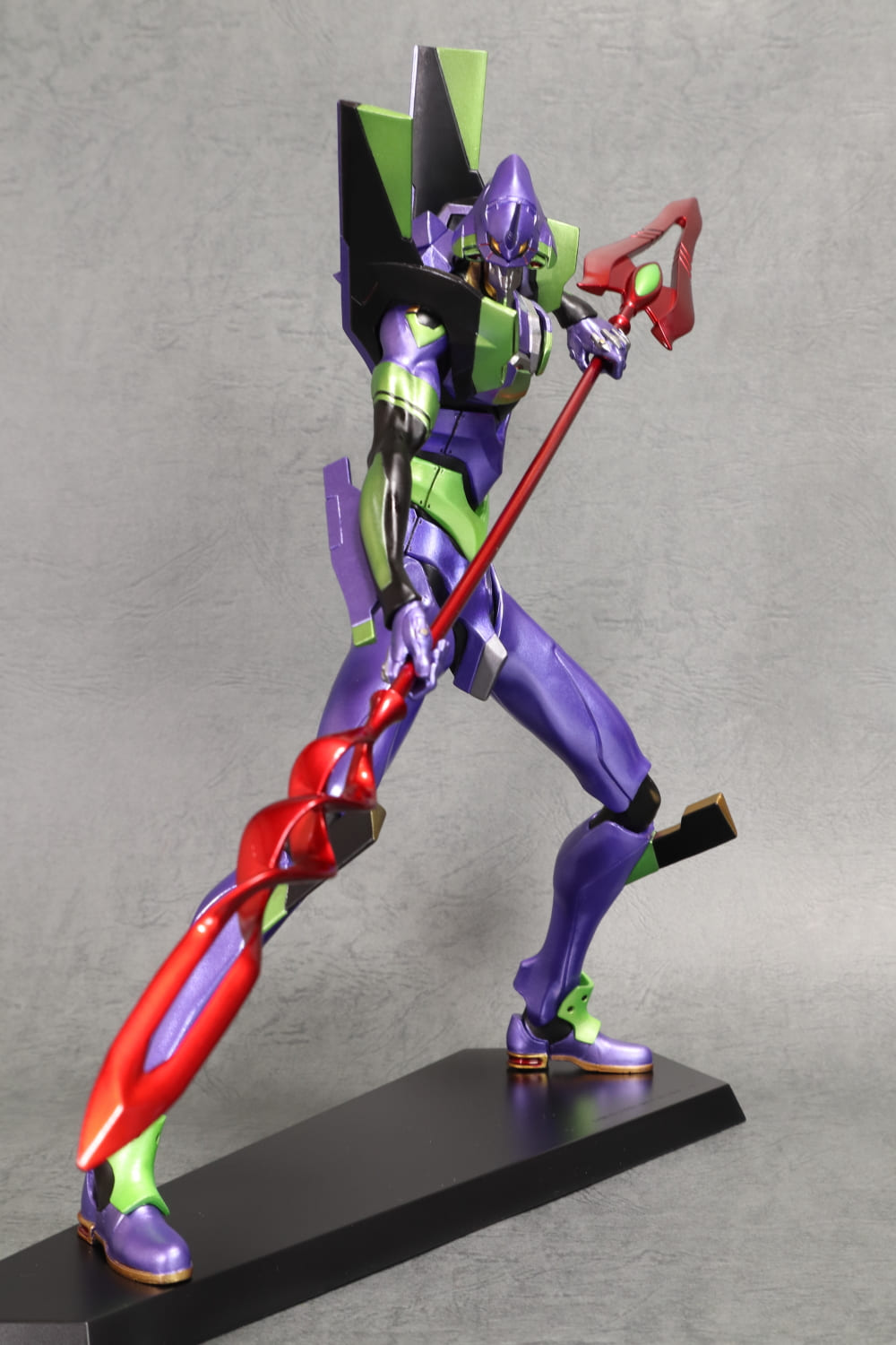 エヴァンゲリオン 一番くじ ラストワン賞 第13号機 フィギュア Amazon