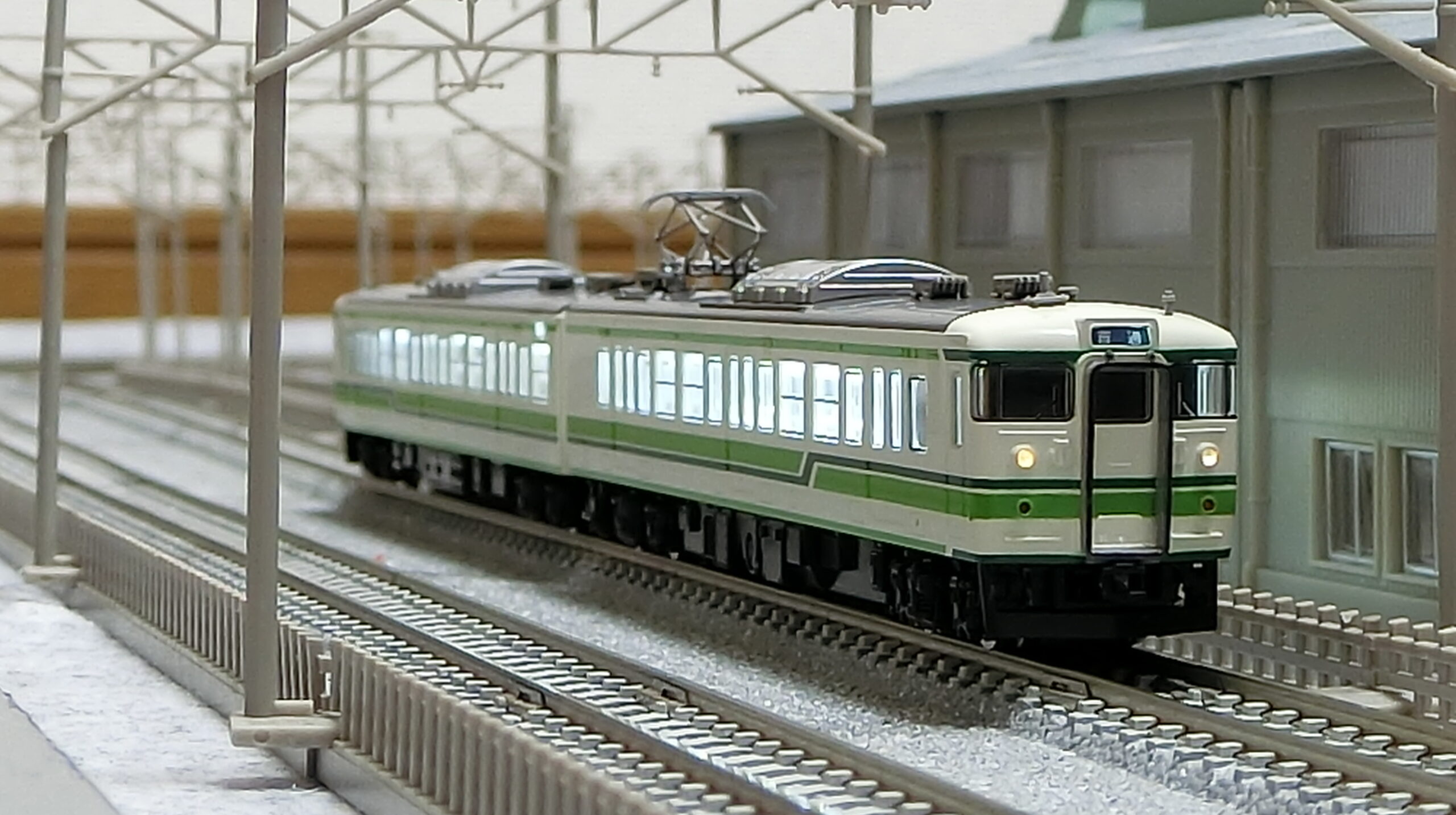 Nゲージ 1625 115系1000番台 新潟色S編成が入線しました | 豊四季車両基地