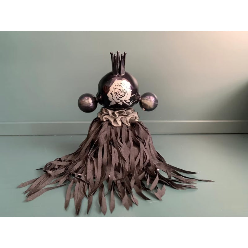 Skullpanda Black Queen Limited Figurine – TOYSEZ
