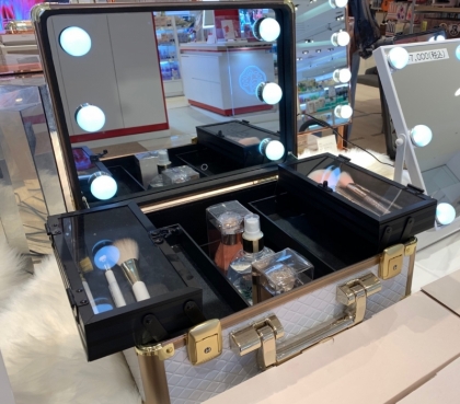 ヴァリーズハリウッドボックス☆新色登場 | ショップニュース | 青葉台