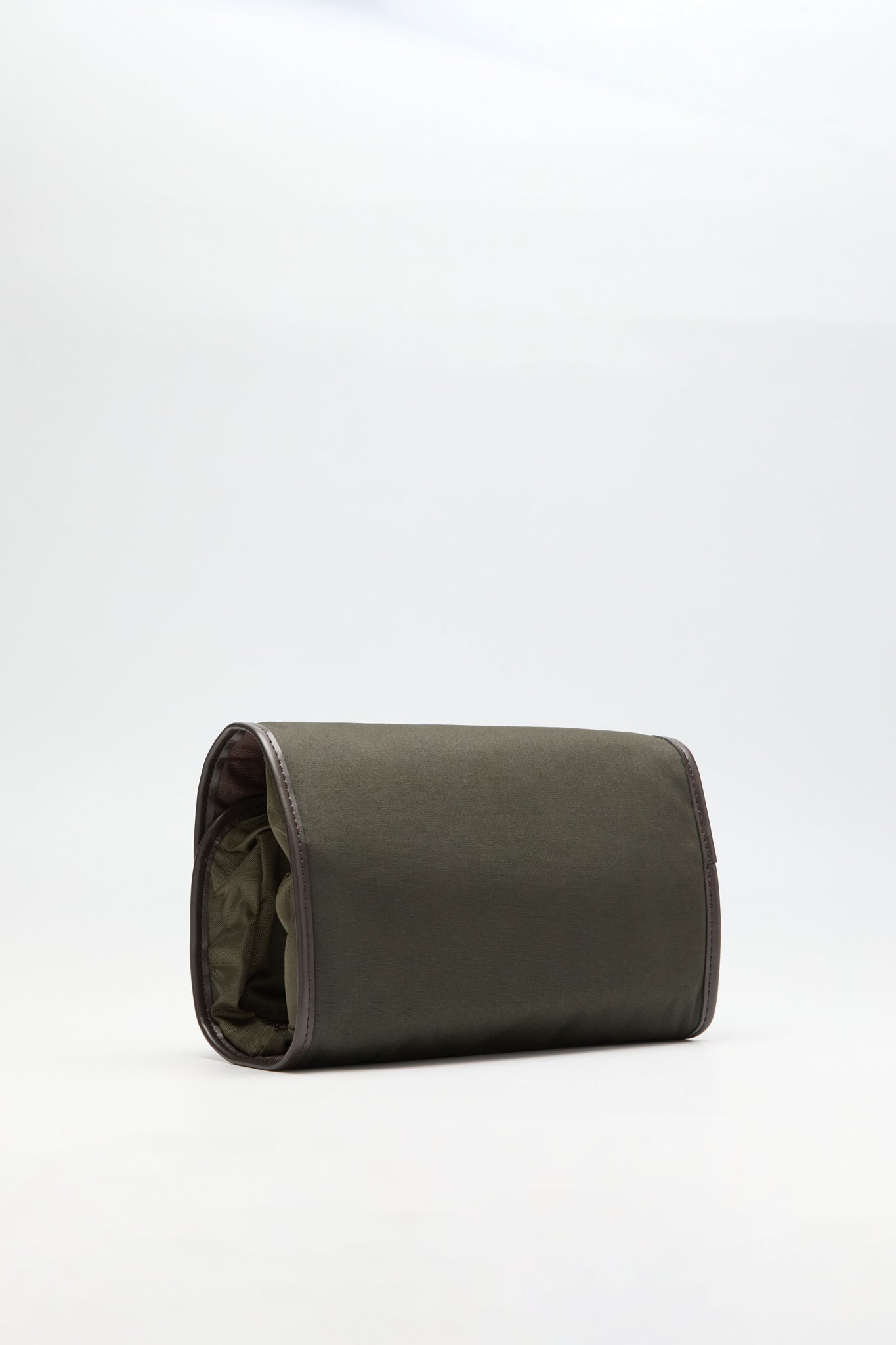 Olive Wax Hanging Washbag | Barbour