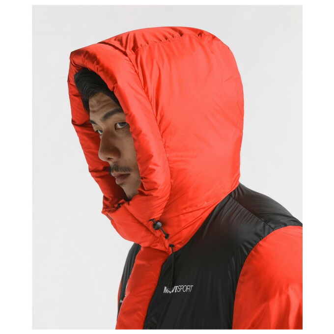 DESCENTEファー付きダウンジャケット長袖無地（9）オレンジ DESCENTE
