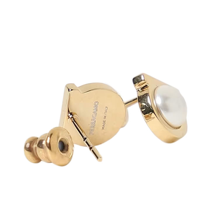 楽天市場】サルヴァトーレ フェラガモ Salvatore Ferragamo ピアス