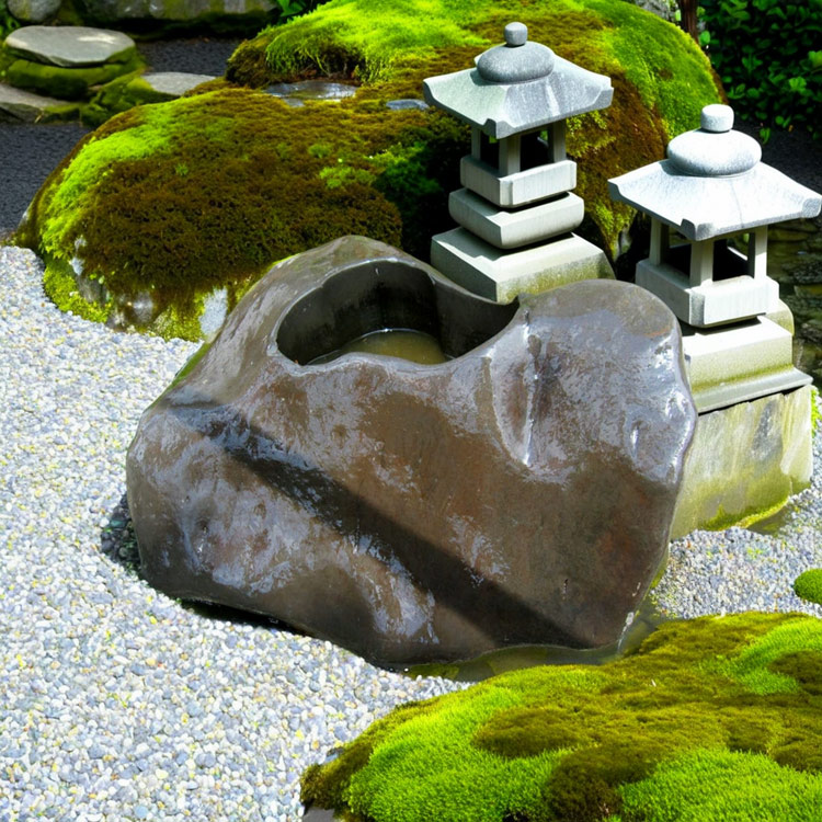楽天市場】手水鉢 水鉢 たまり石 天然石 庭石 つくばい 溜まり石 景石