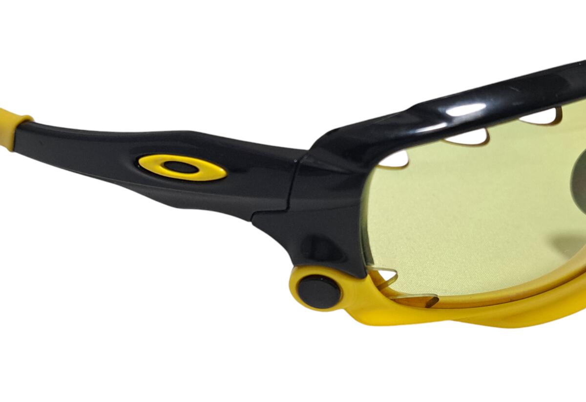 OAKLEY JAWBONE LIVESTRONGリブストロングジョウボーン