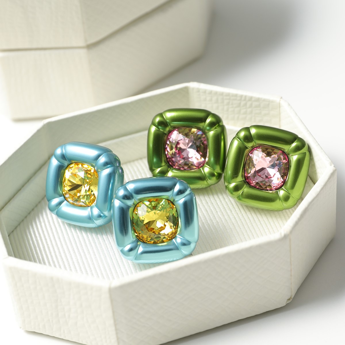 楽天市場】SWAROVSKI スワロフスキー ピアス Dulcis ダルシス 5600778