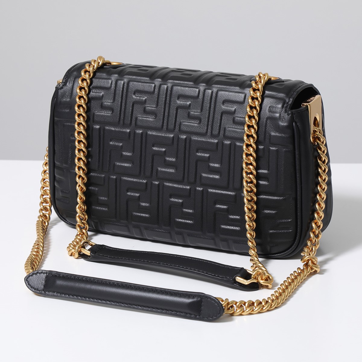 楽天市場】FENDI フェンディ ショルダーバッグ BAGUETTE CHAIN