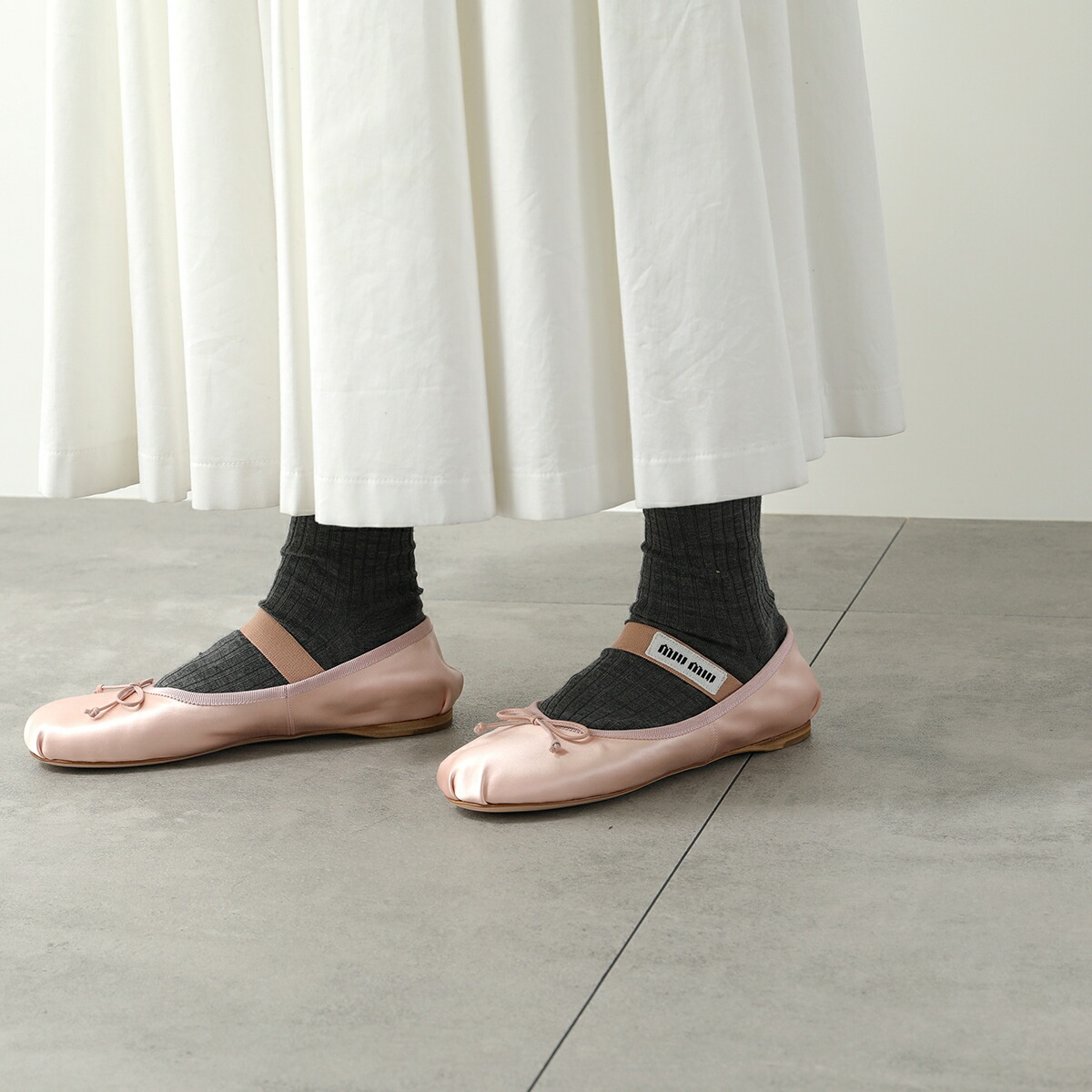 楽天市場】【10％OFFクーポン対象・2/24-9時59分迄】MIUMIU ミュウ