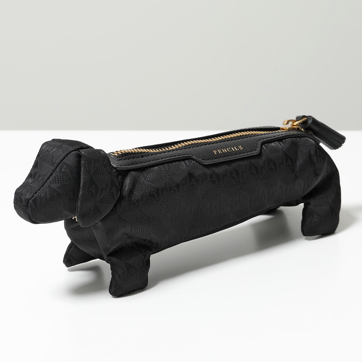 楽天市場】ANYA HINDMARCH アニヤハインドマーチ ポーチ ドッグ ペン
