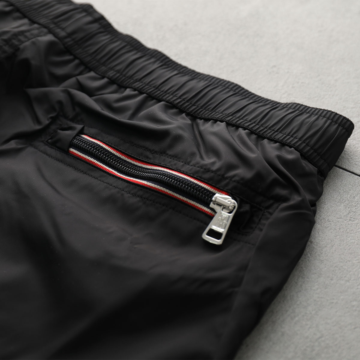 楽天市場】【最大2万円OFFクーポン対象・2/20～2/23限定】MONCLER