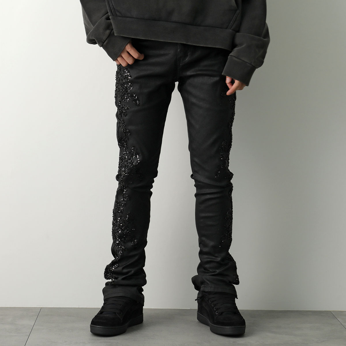 楽天市場】GUAPI グアピ ジーンズ All Black Flowers Embellished