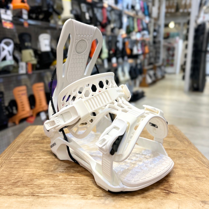 楽天市場】24-25 NIDECKER FLOW FENIX ｶﾗｰ:WHITE Mｻｲｽﾞ ナイデッカー