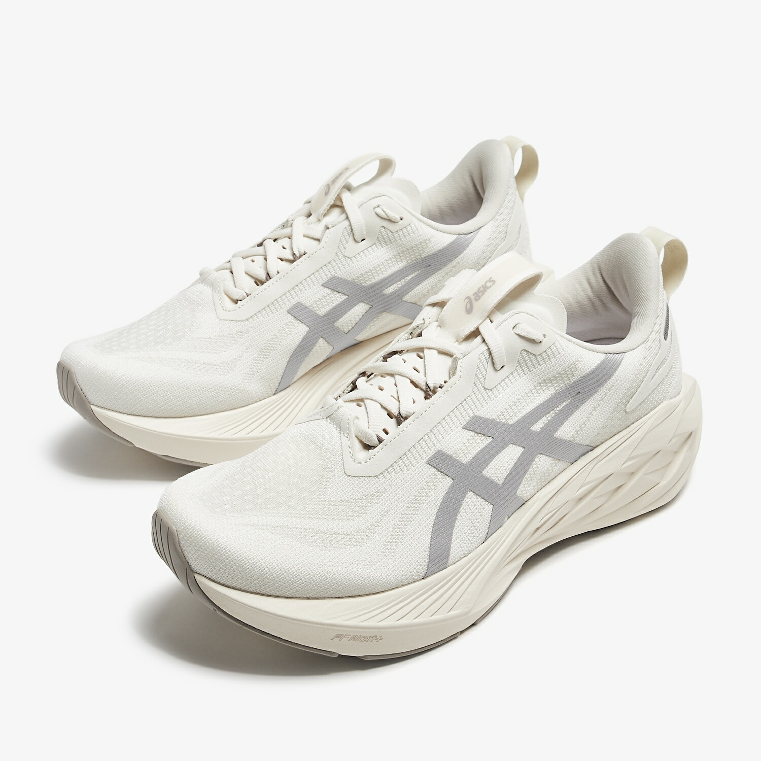 楽天市場】Asics Novablast 4 LE Birch/Moonrock アシックス