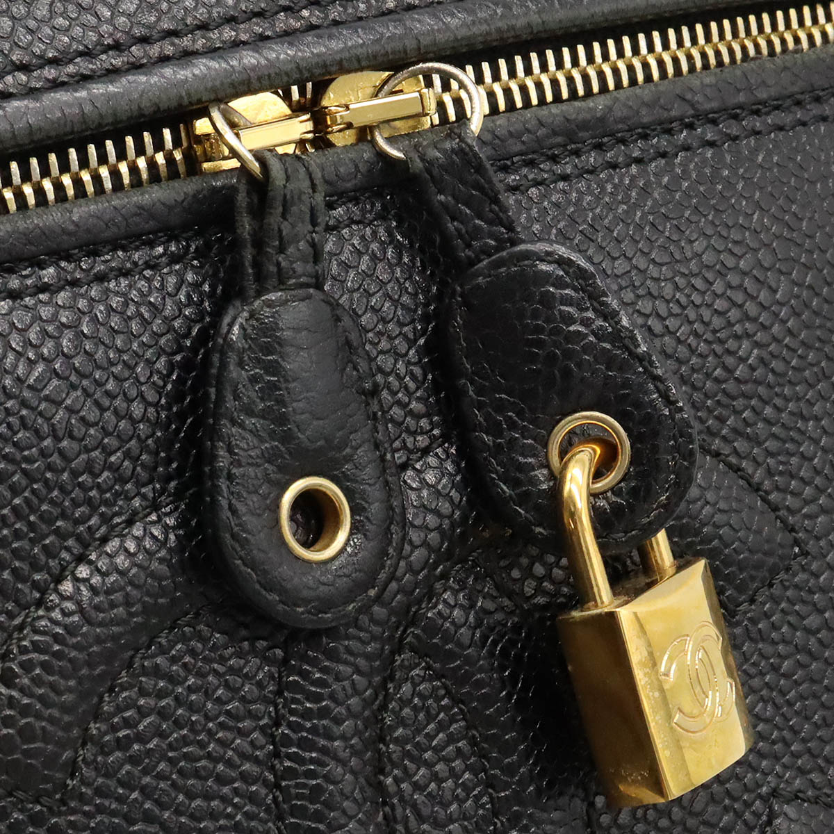 楽天市場】CHANEL シャネル キャビアスキン バニティバッグ