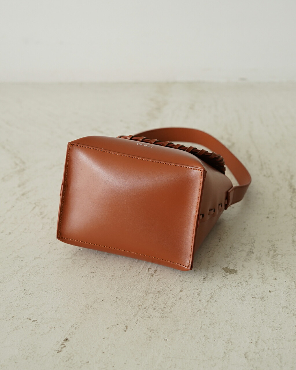 楽天市場】ヤーキ YAHKI ショルダー ハンドバッグ 肩掛け 手持ち ミニ