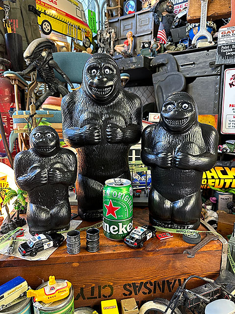 楽天市場】ゴリラバンク （M+L+XL/3体セット） 貯金箱 アメリカン雑貨