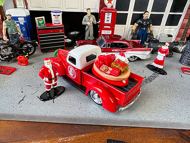 楽天市場】Jada ミスター ＆ ミセス サンタクロース 1941年 フォード