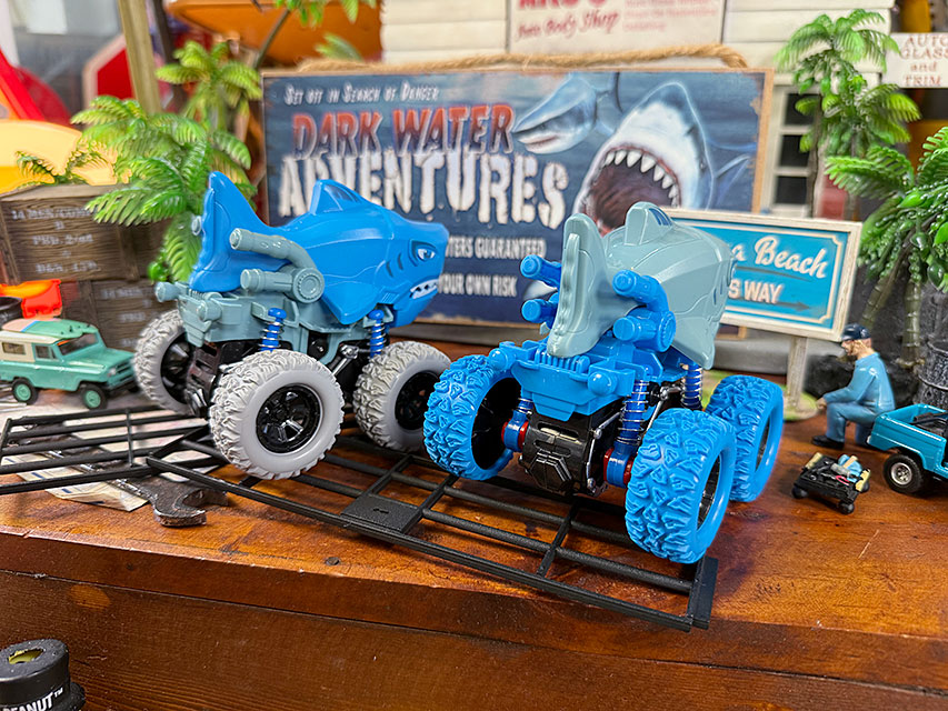 楽天市場】シャーク モンスタートラック プルバック ミニカー （2台