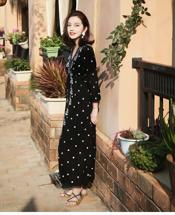 楽天市場】ハワイ リゾートワンピ マキシ丈 エスニック 刺繍