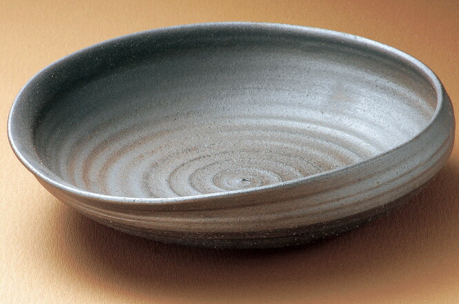 楽天市場】黒窯変 13.0 変型 大鉢陶器 信楽焼 キッチン 和食器 大皿器