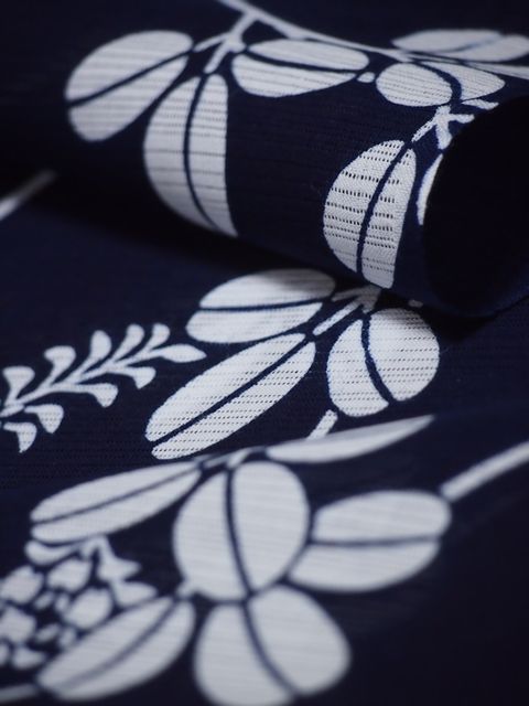 楽天市場】竺仙鑑製浴衣地 綿絽地染 注染染め 萩の柄 紺地に白【ちく