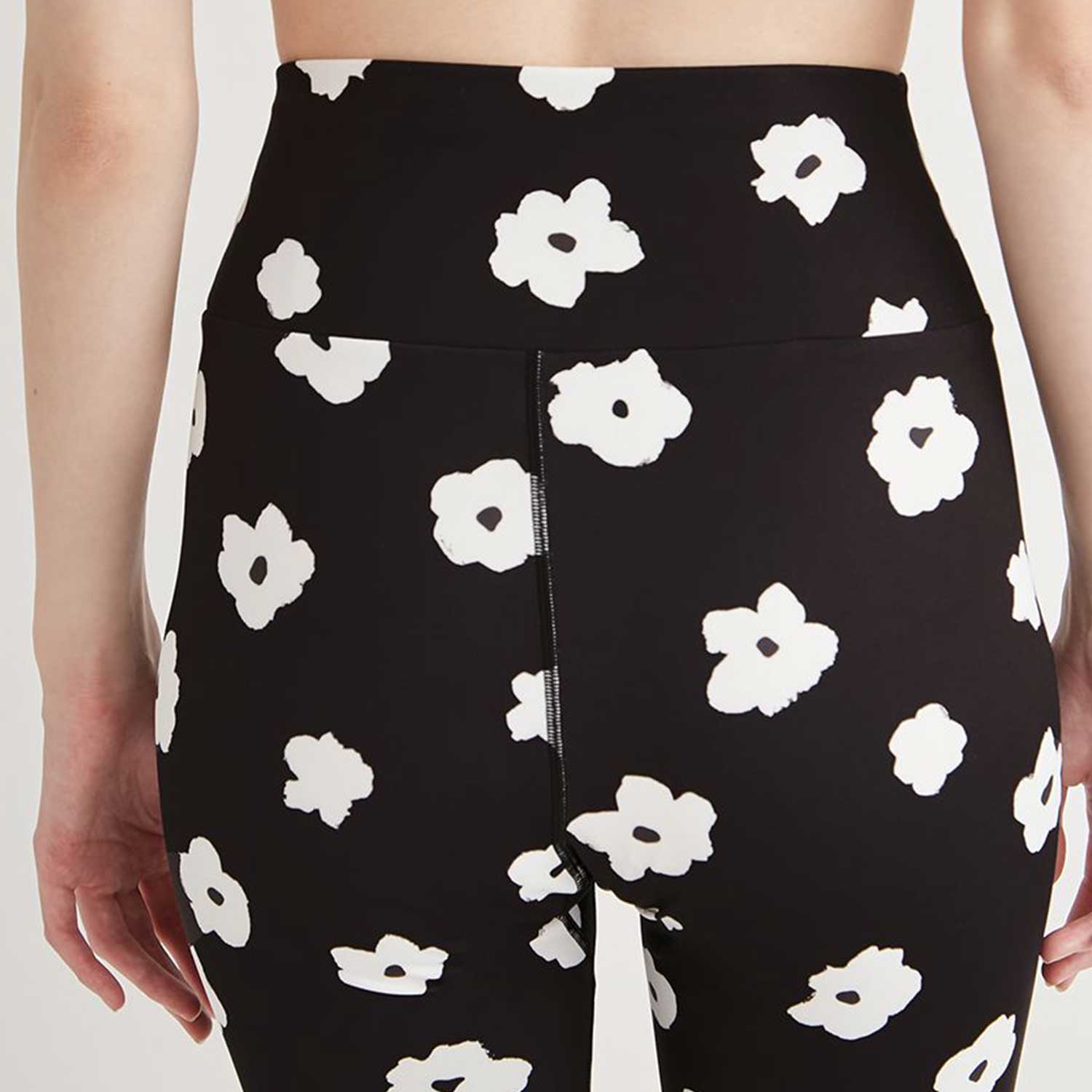 楽天市場】エミ ヨガウェア emmi WELLNESS &TRAINING キャッチー