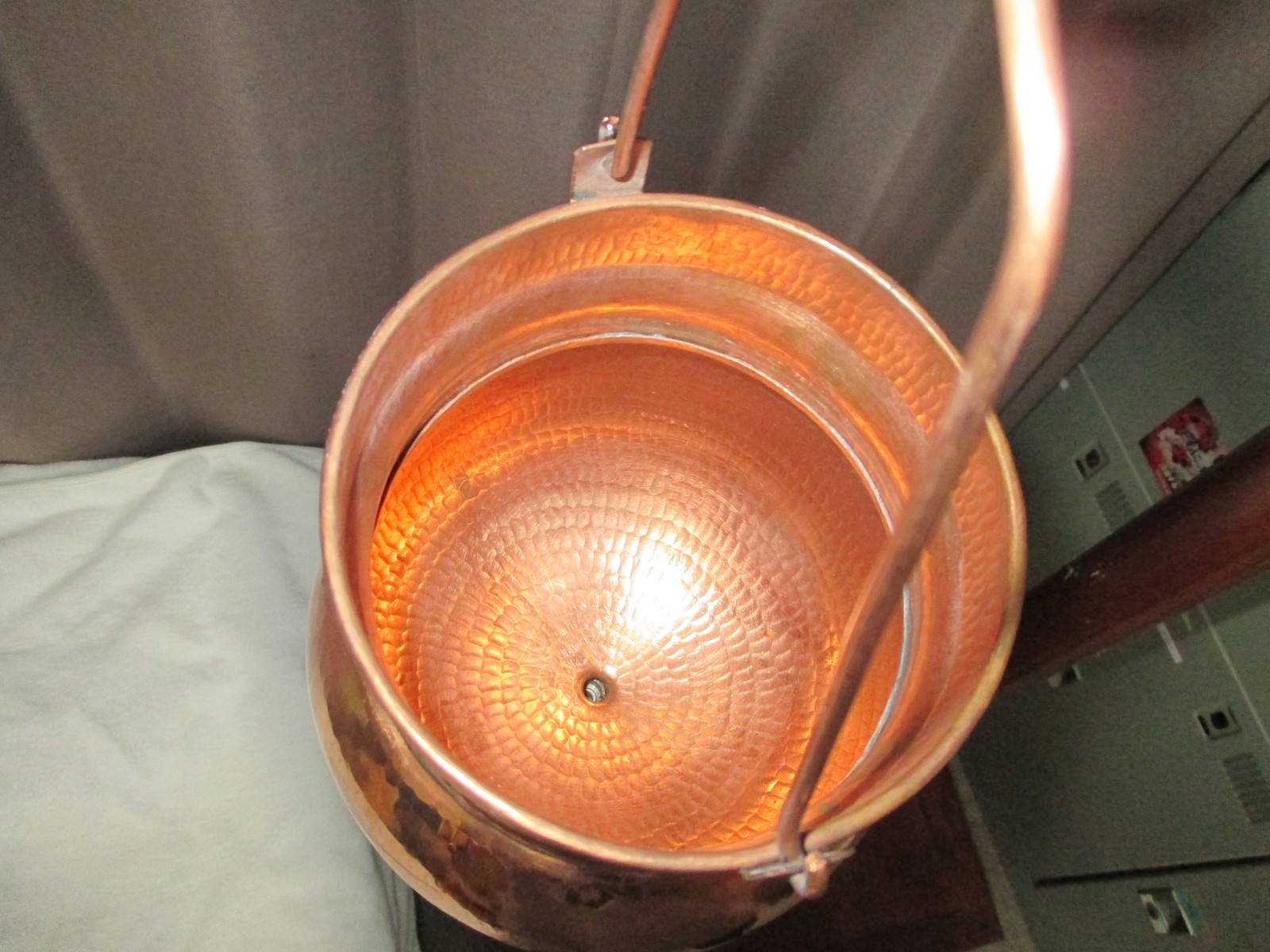 シロダーラのオイルポットとスタンド シロダーラのオイルポットと