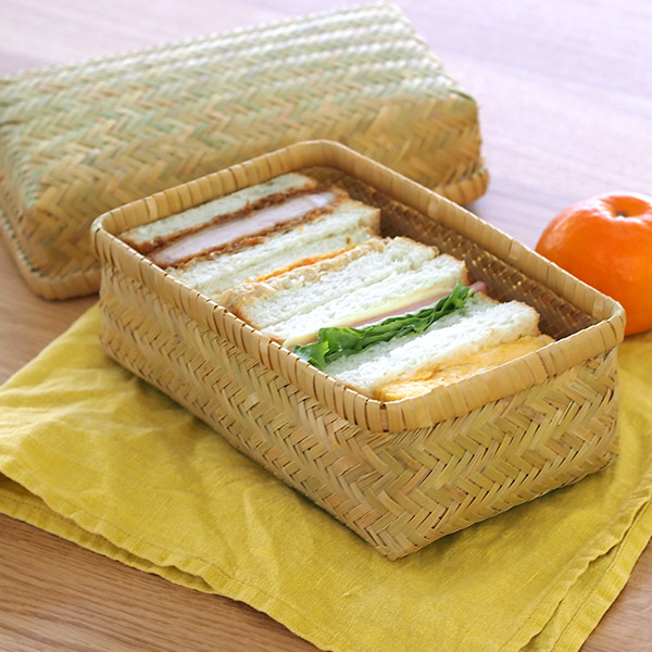 楽天市場】かごや 青竹 弁当箱 細ひご 大 / かごや 竹かごの弁当箱