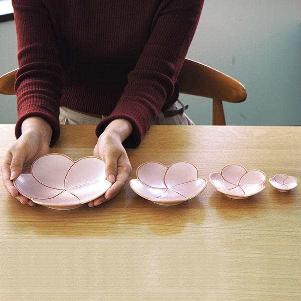 楽天市場】幸楽窯 錦 曙釉 銀彩 捻り梅形 銘々皿 / 有田焼 和食器 正月