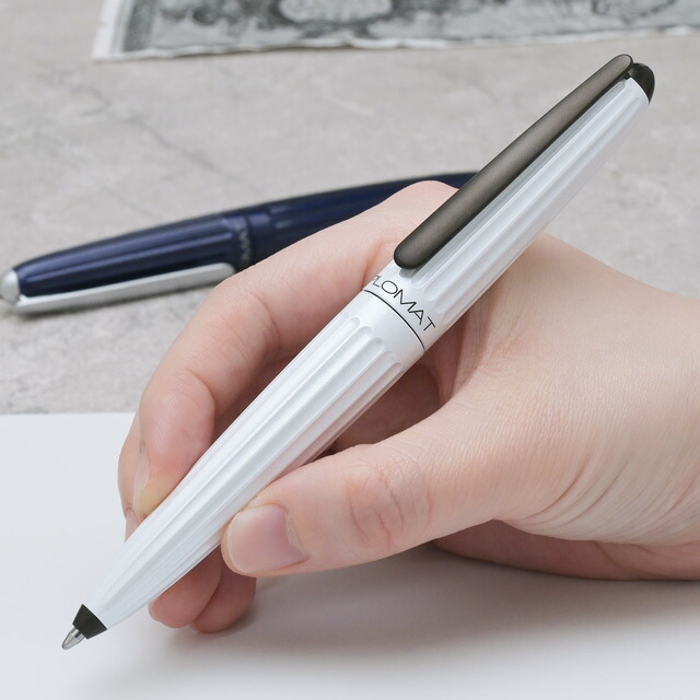 楽天市場】【2/20は最大P5倍！】 ディプロマット ボールペン アエロ