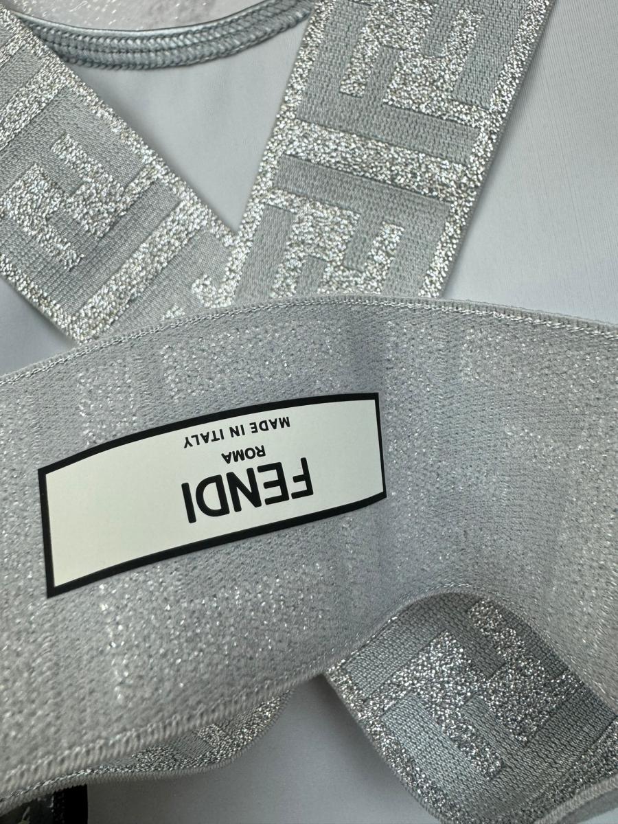 楽天市場】【中古】 FENDI （フェンディ） ｽﾞｯｶ ﾀﾝｸﾄｯﾌﾟ ロゴ へそ出し