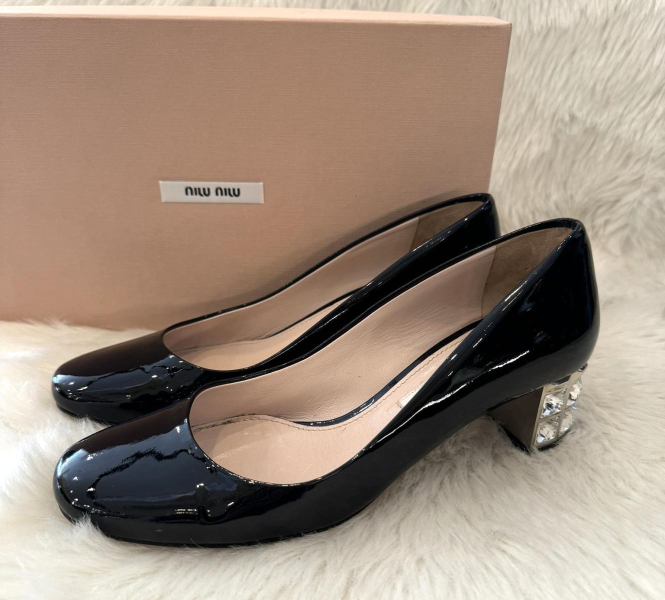 極美品✨miumiu 黒 ビジュー クロコ 牛革 ローヒールパンプス 25cm