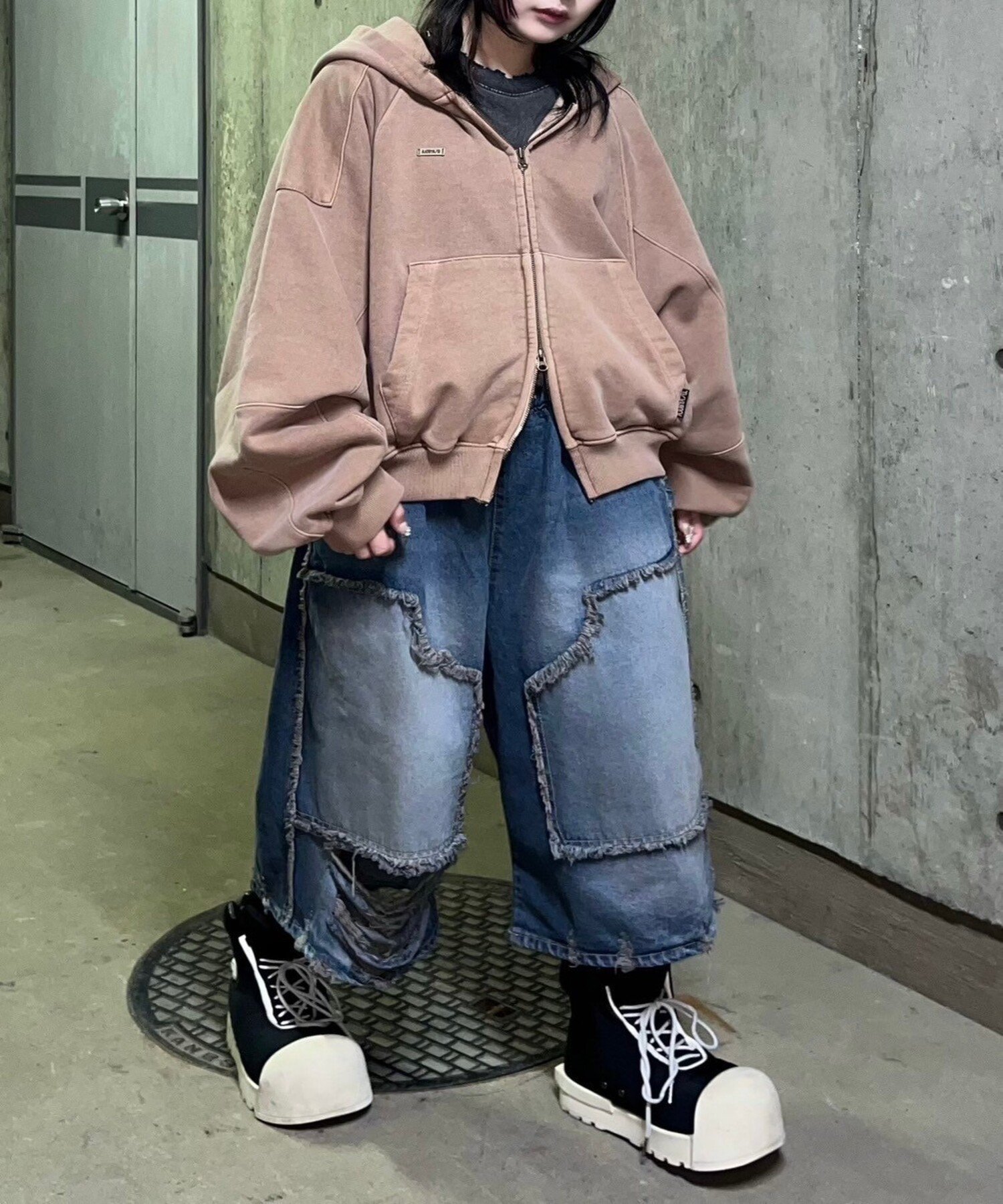 Never mind the XU / Chikashitsu+｜【XU】damage half denim pants