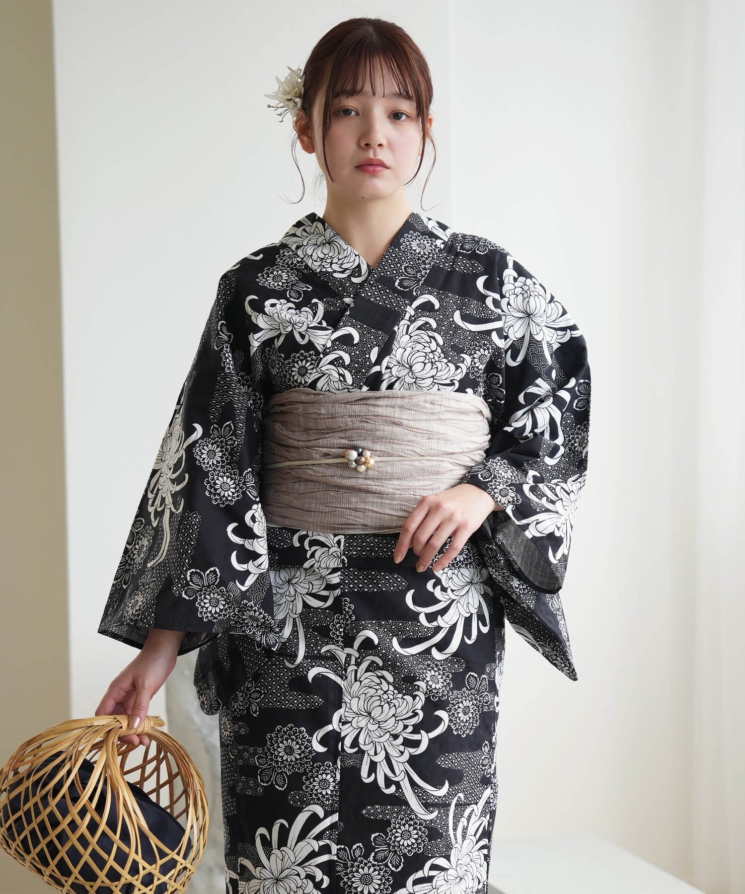 utatane｜utatane 高級変わり織 浴衣3点セット 藍色に古典乱菊