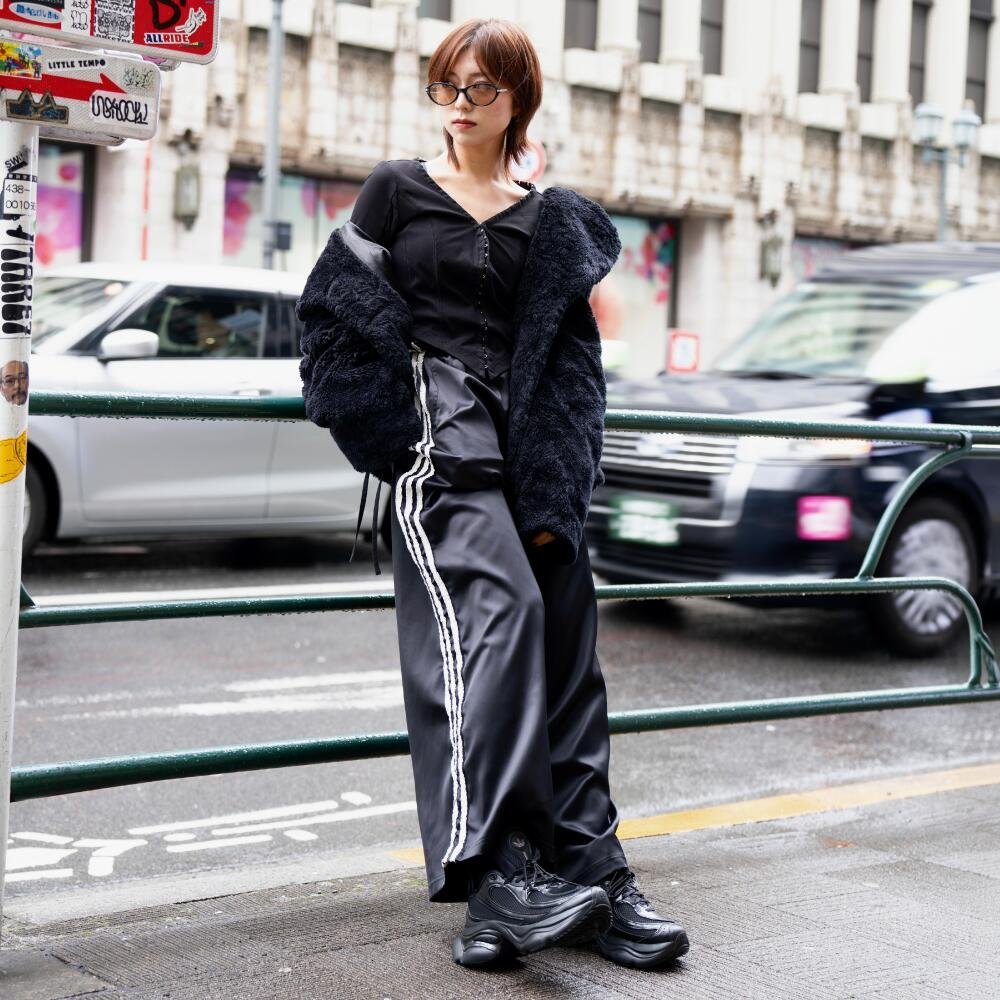 adidas｜【公式】アディダス adidas オズヴィーナス / OZVENUZ