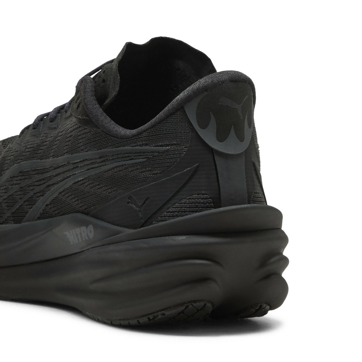 PUMA｜メンズ ディヴィエイト ニトロ 4 ワイド ランニングシューズ