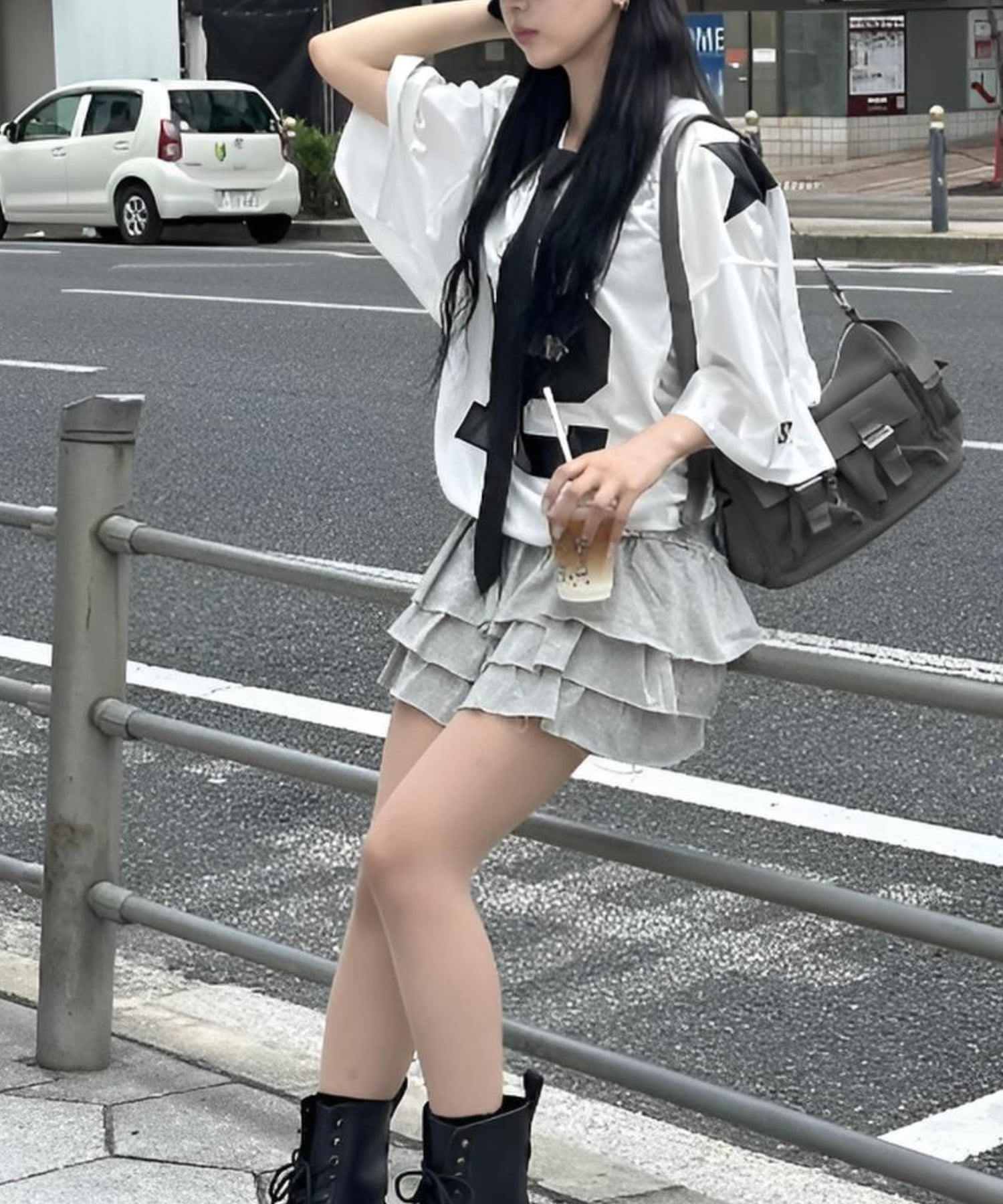 Never mind the XU / Chikashitsu+｜【nmtc +】frill mini skirt