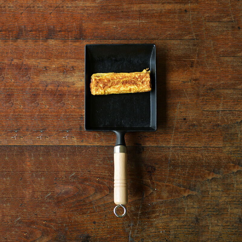 楽天市場】【メーカー正規品】岩鋳 南部鉄器 玉子焼(木柄付) /日本製