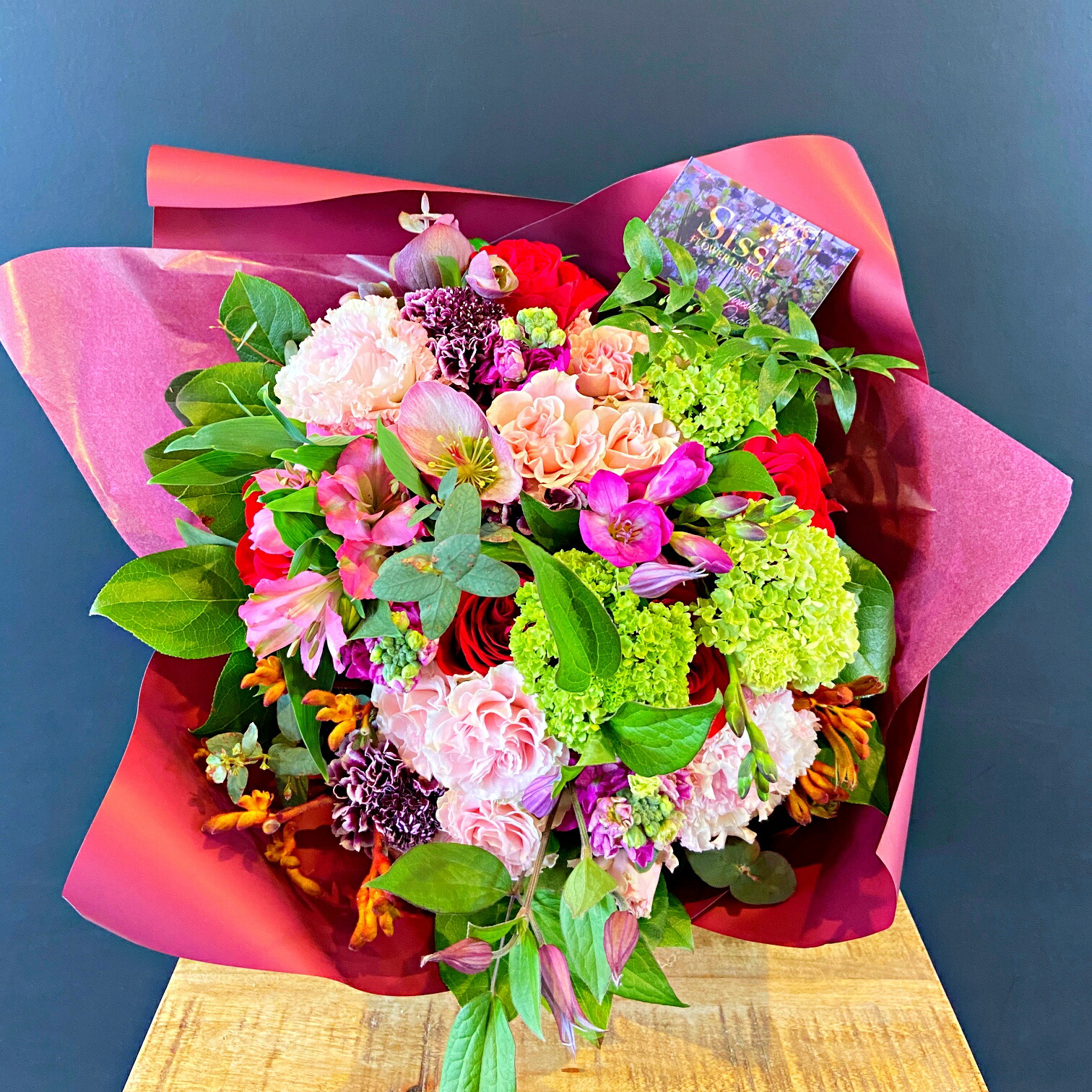 楽天市場】【最短 翌日届け 13時まで】 花束 ギフト 花 ラウンドブーケ