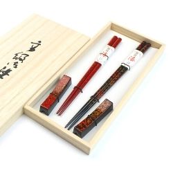 楽天市場】【送料込み】小林漆器 津軽塗 夫婦箸・箸置きセット 唐塗 呂