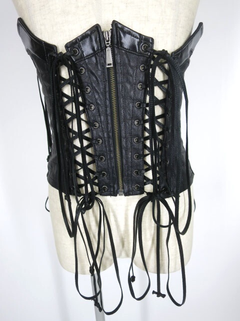 alice auaa ◇ レザーリストコルセット バングル 黒 alice auaa