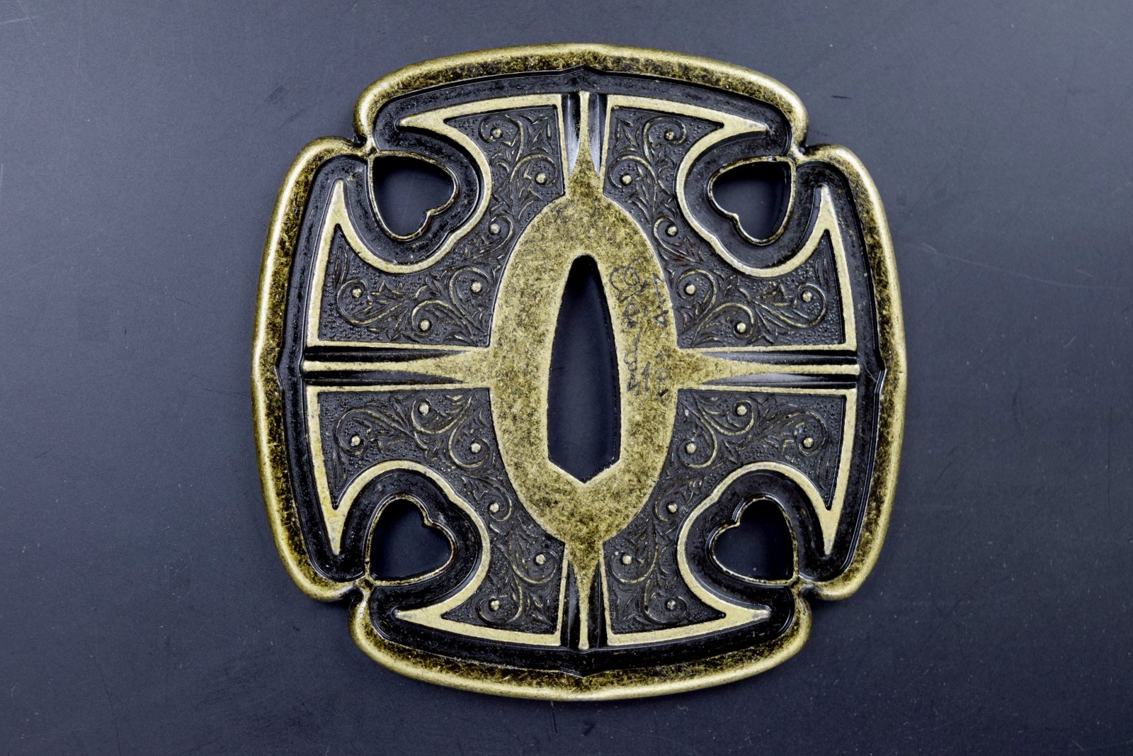 楽天市場】V.ROAD 鍔 太刀鍔・金黒ボカシ TU-30 メール便にてお届け